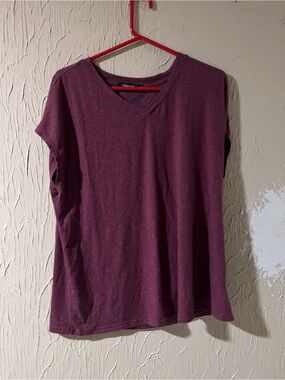 Women's V-Neck Short Sleeve Tee - Plum